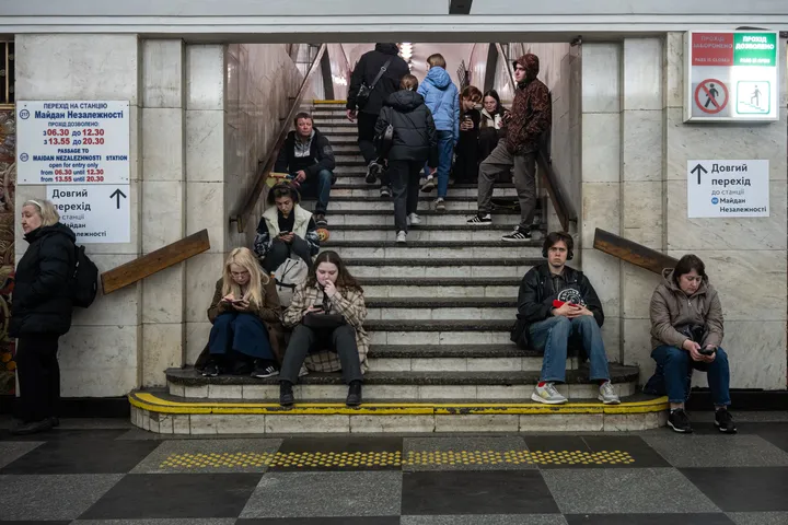 Ukraine: un mort dans des frappes russes sur Kiev