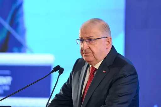 Υπουργός Άμυνας Γκιουλέρ: «Το ΝΑΤΟ πρέπει να διατηρήσει μια προοπτική 360 μοιρών»