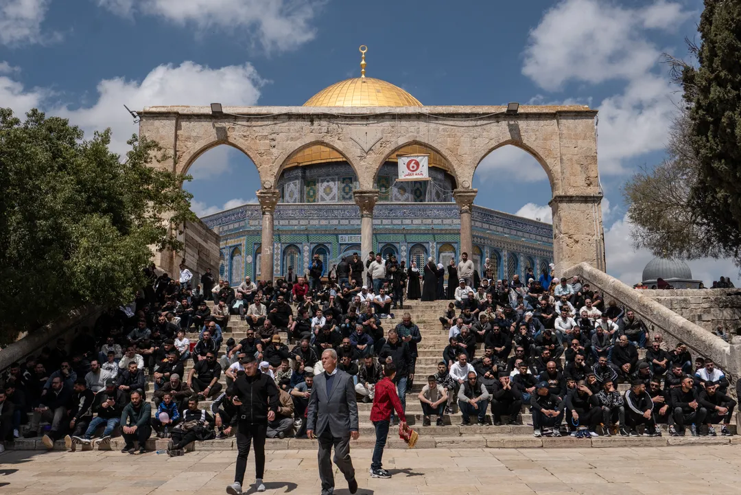 Hamas: Israele non potrà cambiare l'identità islamica della moschea di Al-Aqsa