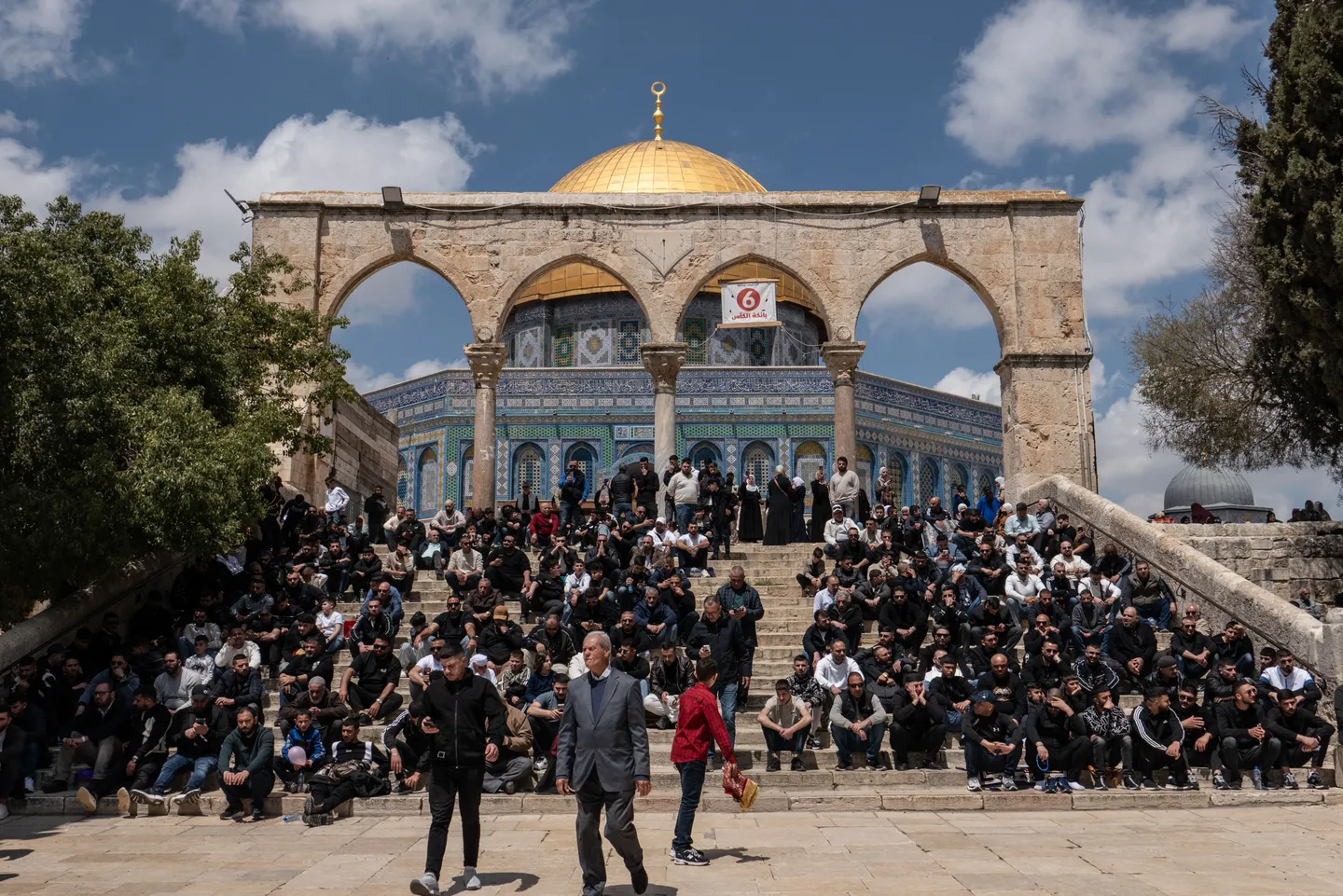 Hamas: Israele non potrà cambiare l'identità islamica della moschea di Al-Aqsa