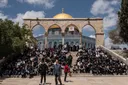 Hamas: Israele non potrà cambiare l'identità islamica della moschea di Al-Aqsa