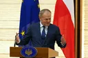Tusk odpowiada Kaczyńskiemu, PiS oskarża rząd o osłabienie relacji z USA