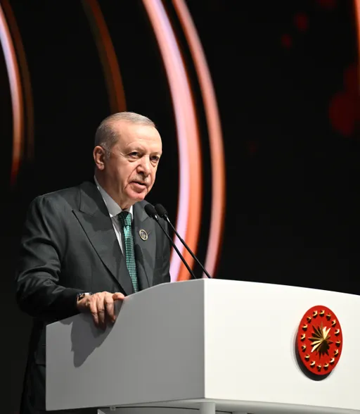 Erdogan estime que l'ordre mondial se trouve à un "seuil dangereux" et appelle à la stabilité