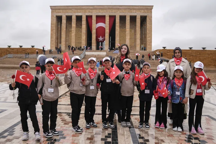 La Türkiye célèbre la Fête de la souveraineté nationale et de l'enfance