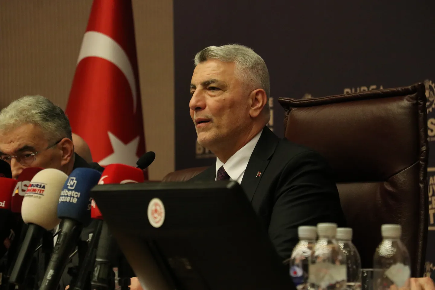 La Türkiye plaide pour un système commercial fondé sur des règles au sommet de l'OCDE à Paris