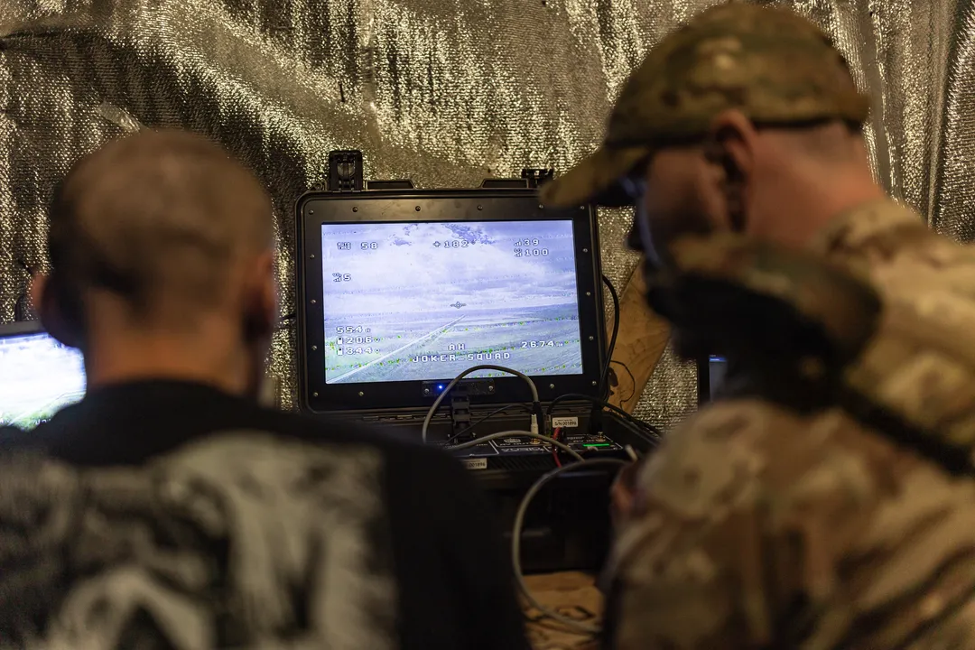 اوکراین: د روسیې د پټو جنګي کښتیو د کتار اړوند پر ۱۴ کښتیو مو بریدونه کړي