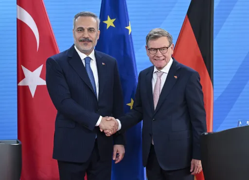 Alemania anuncia despliegue de misión Patriot en Türkiye para defensa, tras visita de ministro Fidan