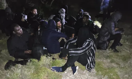 39 παράτυποι μετανάστες συνελήφθησαν και οκτώ άτομα διασώθηκαν στο Αιγαίο