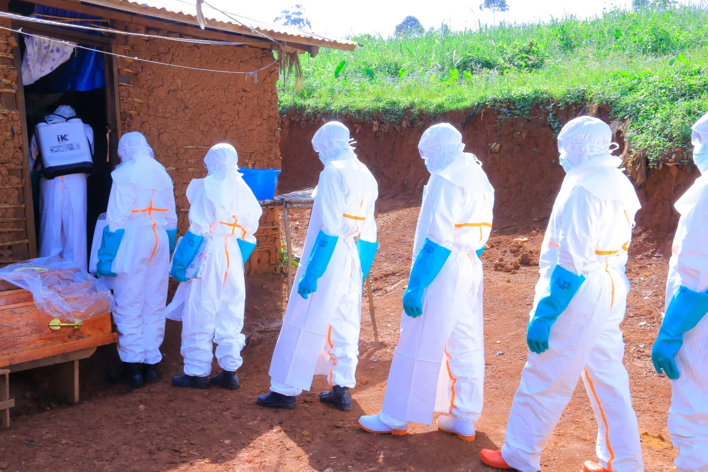 Shiinaha oo Gurmad Bani’aadantinimo oo Degdeg ah u Diraya DRC kadib Safmarka Ebola