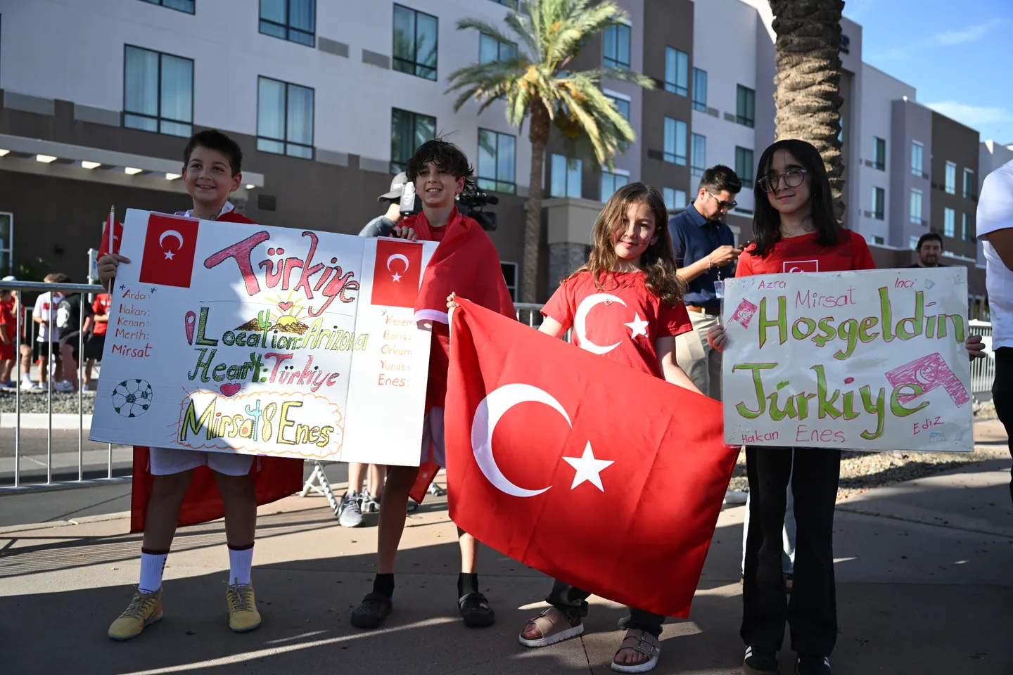 Törkiyä cıyılma futbol komandası Arizonağa kilde