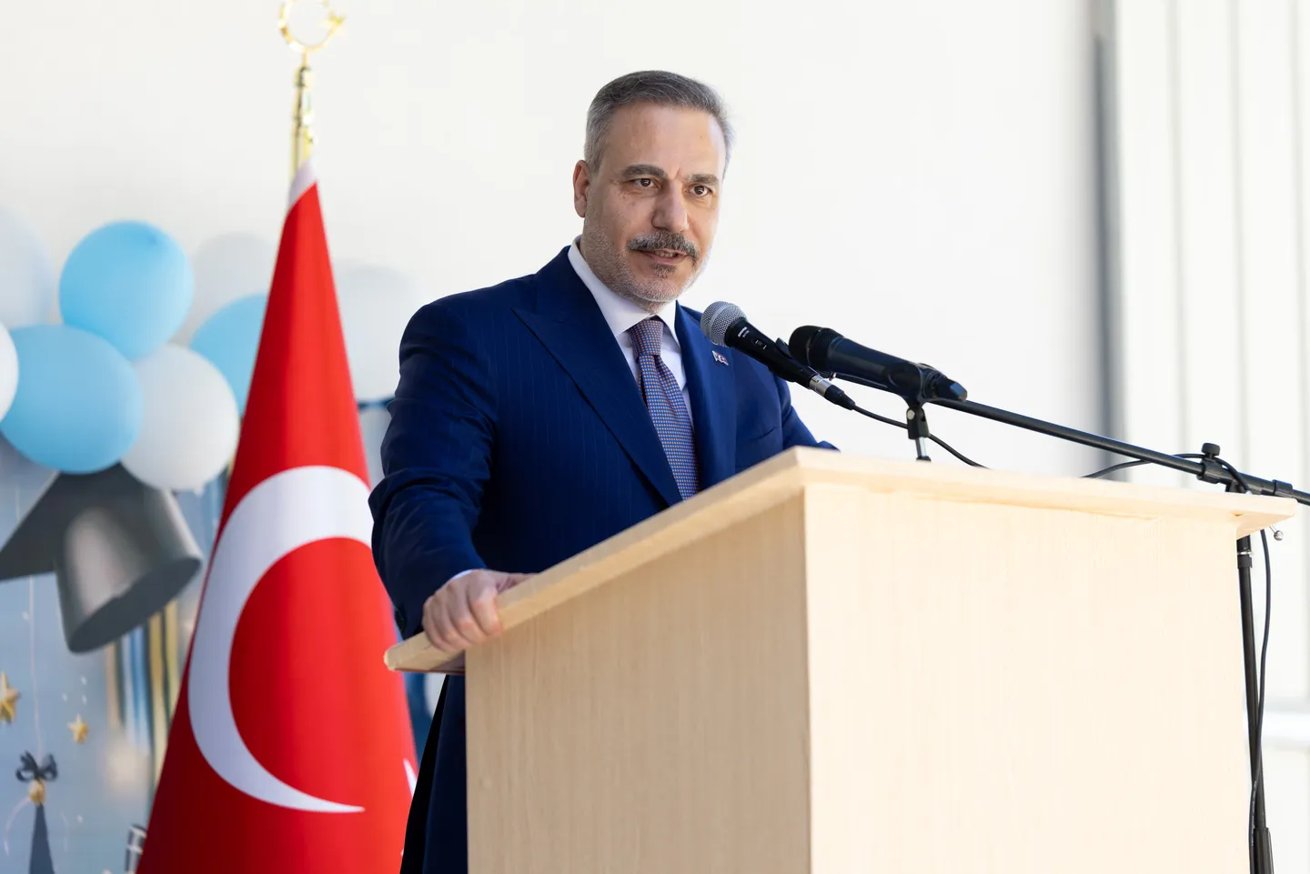 Նախարար Ֆիդանը կմեկնի Բուլղարիա