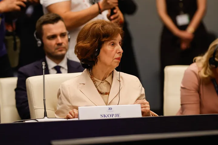 Presidentja e Maqedonisë së Veriut uron homologen kosovare: Të punojmë për forcimin e marrëdhënieve