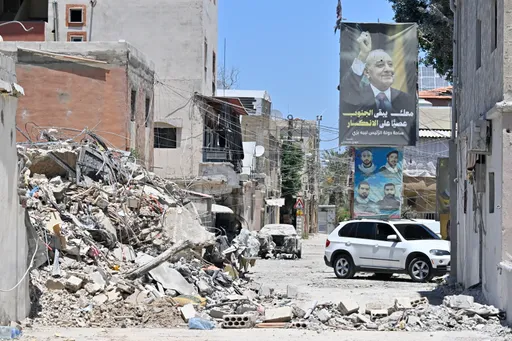 Israeli jets continue to strike southern Lebanon despite US-mediated deal