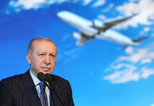Türkiye reabre el aeropuerto de Ankara a semanas de la cumbre de la OTAN