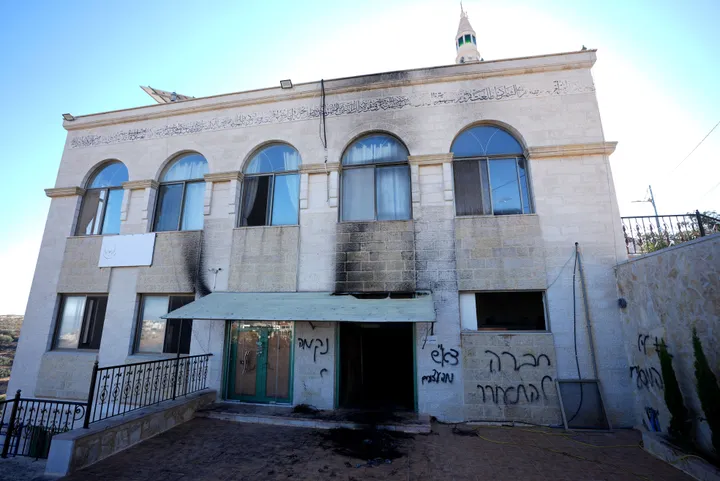 Soldații israelieni au aruncat gaze lacrimogene într-o moschee din Cisiordania