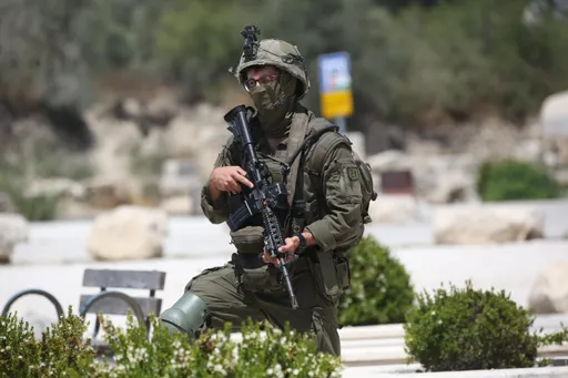 Dva Palestinca ubijena u napadu izraelskih doseljenika na selo na Zapadnoj obali