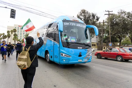 Aficionados en México despiden a selección de Irán tras eliminación en el Mundial: “Son ganadores”