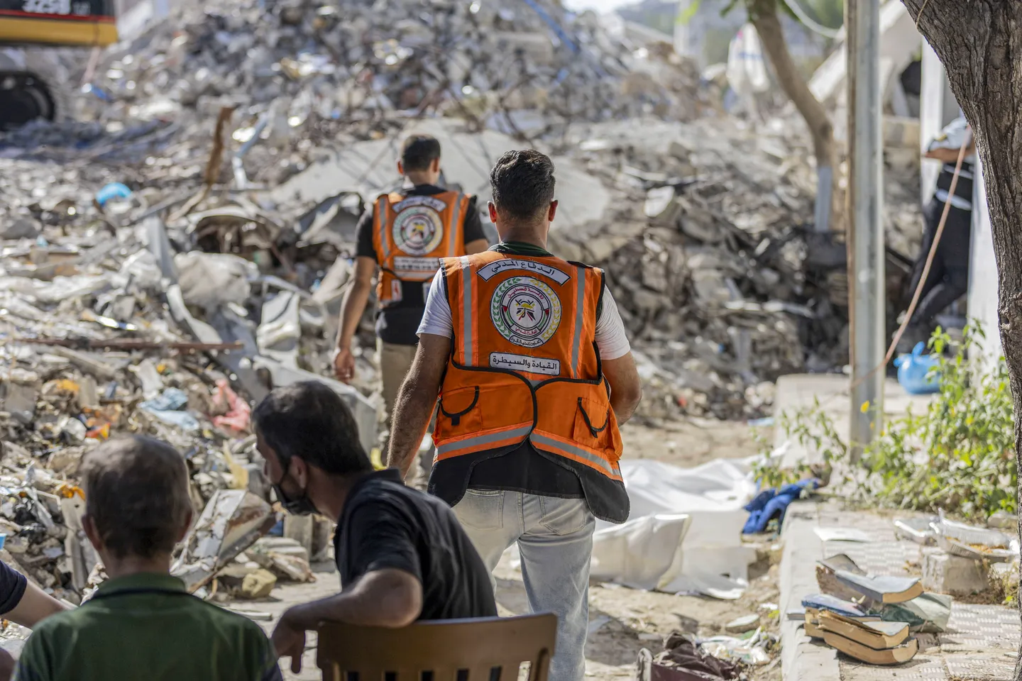 Posmrtni ostaci 21 Palestinca pronađeni u Gazi, počela potraga za još 40 osoba