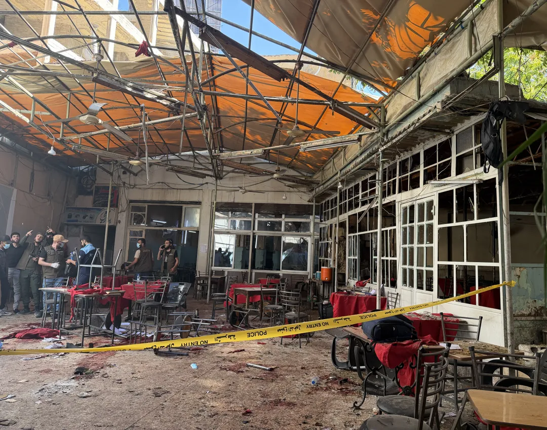 Un atentado con bomba golpea un café en el centro de la capital siria, Damasco