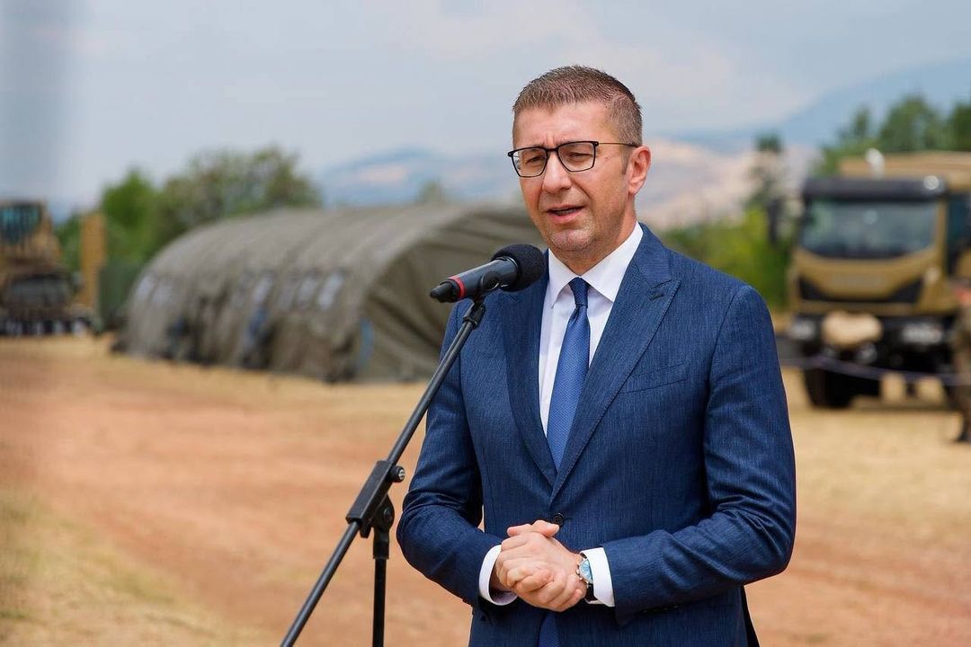 Mickoski  Armata maqedonase merr vlerësim dhe mbështetje për përkushtimin nga NATO ja dhe BE ja