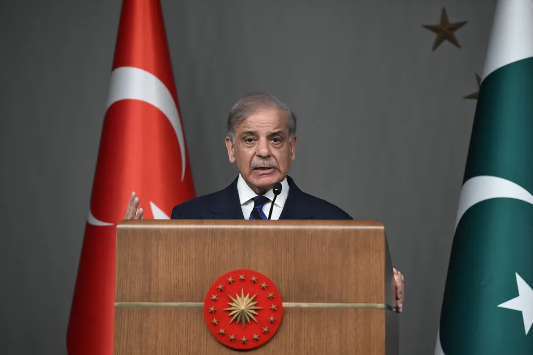 Paqıstan premyer-ministrı “Mäkkä urtaq saqlanu kileşüe”nä qul quyu belän ğorurlanuın belderde