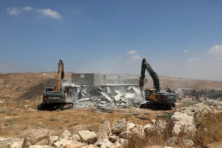 Izraeli shemb 80 shtëpi në fshatin palestinez Al-Dhahiya, zhvendosen rreth 400 banorë