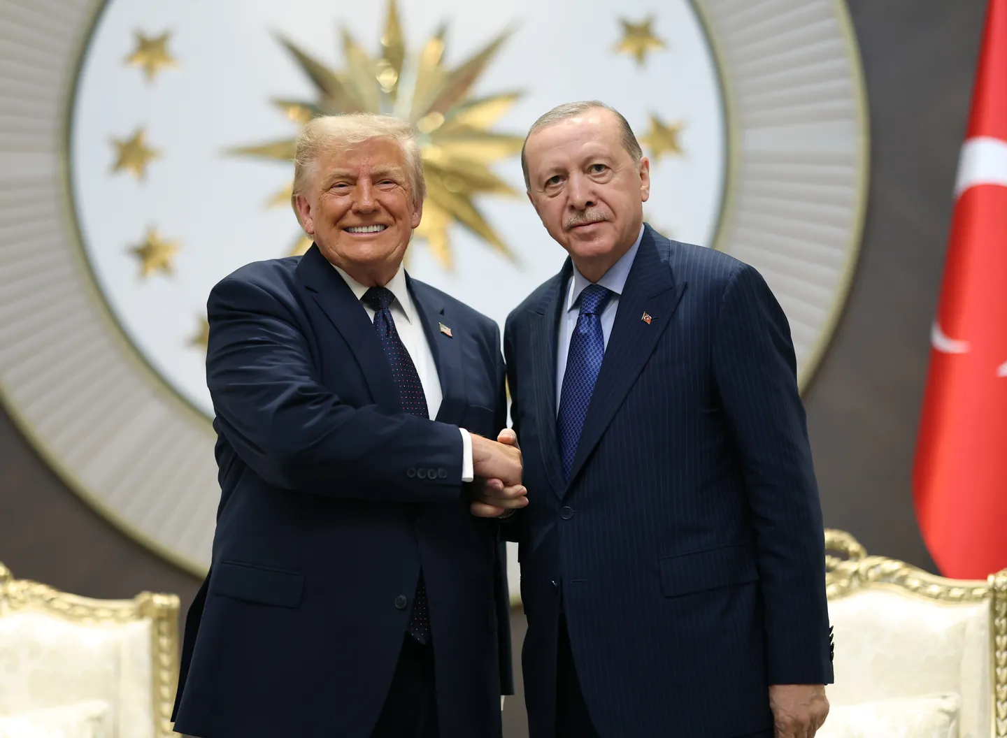 Erdogan anuncia una nueva etapa en materia de defensa con EE.UU. y Trump lo califica de "gran líder"