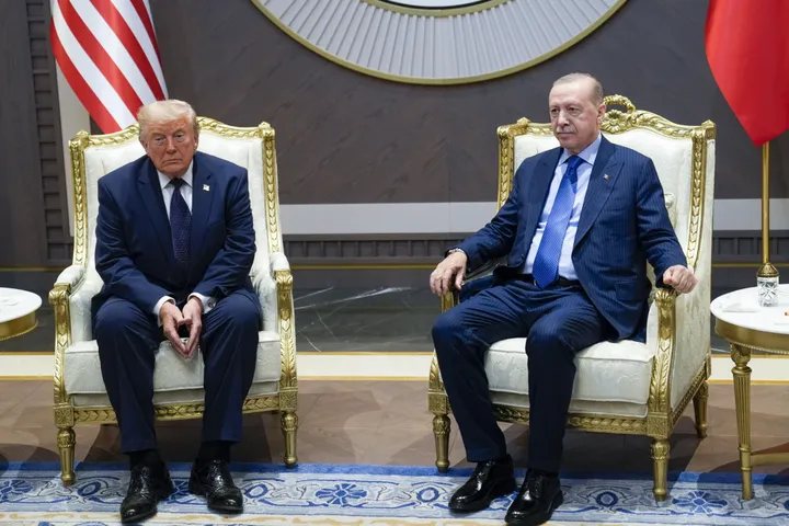 في اتصال مع أردوغان.. ترمب يتمنى نجاح قمة منظمة الدول التركية في أنقرة