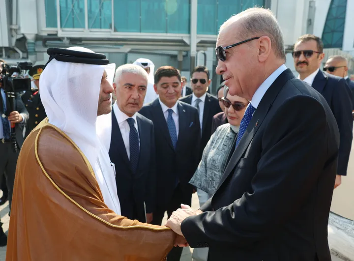 Turkish President Erdogan offers condolences in Doha over former Qatari emir's death