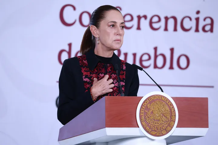 Sheinbaum devuelve la presión a Trump y cuestiona la lucha antidrogas de EE.UU.
