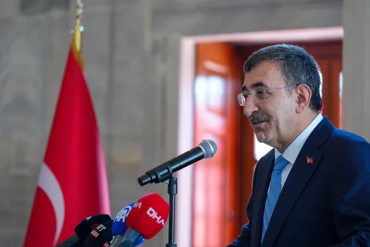 نائب أردوغان: اتفاقية مكة للدفاع المشترك تعزز الاستقرار ولا تستهدف إيران أو غيرها
