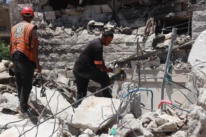 Echipele de protecție civilă din Gaza au scos 17 noi cadavre de sub dărâmături