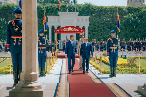 Milatović dočekan uz najviše državne počasti u Kairu