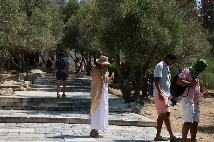 Ελλάδα: Διακοπή των υπαίθριων εργασιών λόγω καύσωνα