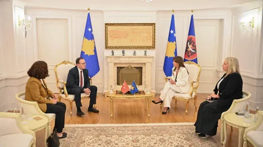 Haxhiu pret ambasadorin turk: Miqësia mes Kosovës dhe Türkiyes do të vazhdojë të thellohet