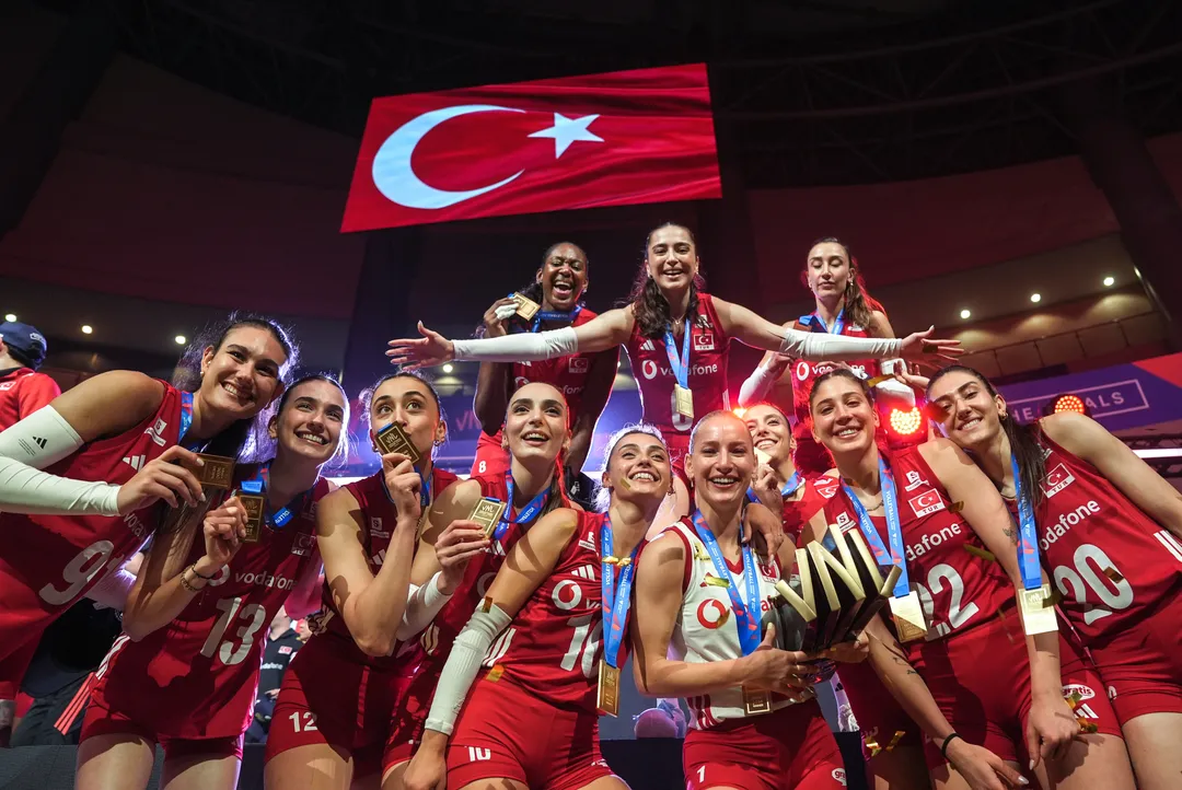Shugaba Erdogan ya taya tawagar Sultans of Net ta Turkiyya murnar lashe gasar ƙwallon raga ta mata