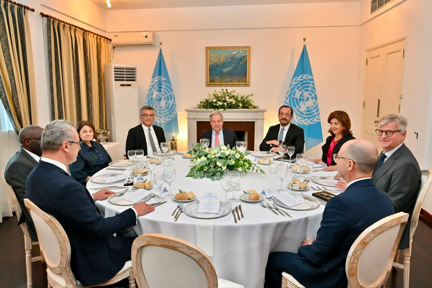 Կիպրոսում մեկնարկել է ՄԱԿ-ի գլխավոր քարտուղար Անտոնիո Գուտերեշի գլխավորությամբ եռակողմ հանդիպումը