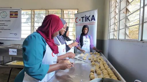 Ouganda: la TİKA ouvre un atelier de gastronomie pour former les femmes aux métiers d'avenir