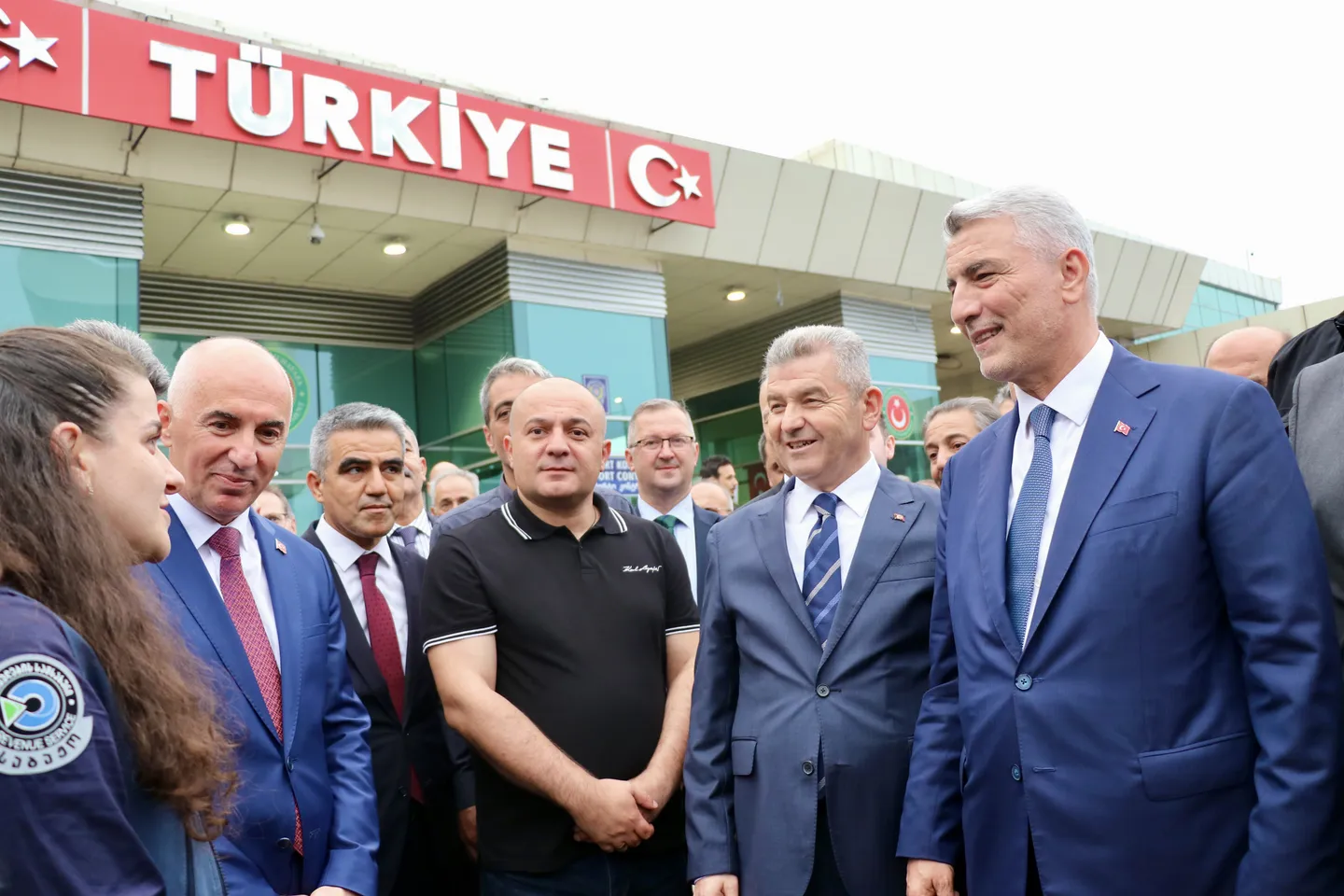 Ministr Bolat: Sarp Gümrük geçelgesi Aziýa ýurtlaryna açylýan esasy geçelge