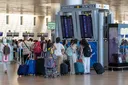 בנתב"ג הושגו הבנות בין ההנהלה לעובדים, אך העיכובים נמשכים