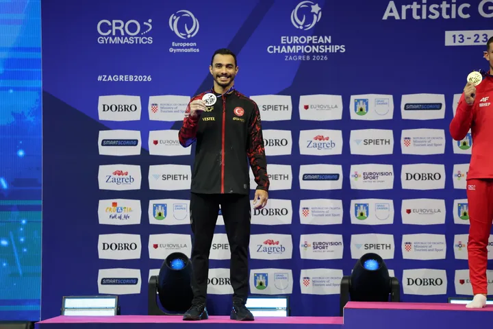 Milli gimnast Färxat Arıcan Dönya Challenge kuboğında altın medal' yawladı