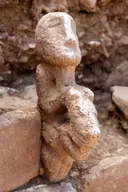 Шанлыурфага караштуу Карахантепеде 11 миң жылдык курама айкел табылды