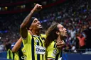 Fenerbahce beat Olympique Lyonnais 2-1 to return to Champions League