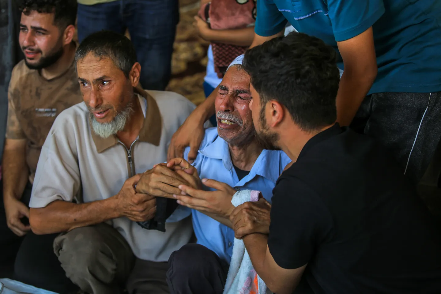 Israël tue un agriculteur à Gaza et blesse plusieurs personnes en Cisjordanie occupée