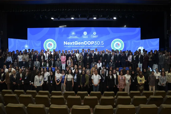 إسطنبول تستضيف برنامج "قمة المناخ ومحاكاة الدبلوماسية الشبابية"