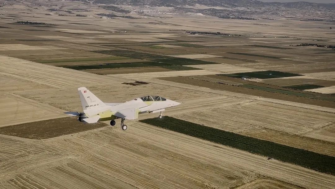España planea comprar otros 15 aviones turcos Hurjet, revela director de la empresa productora TAI