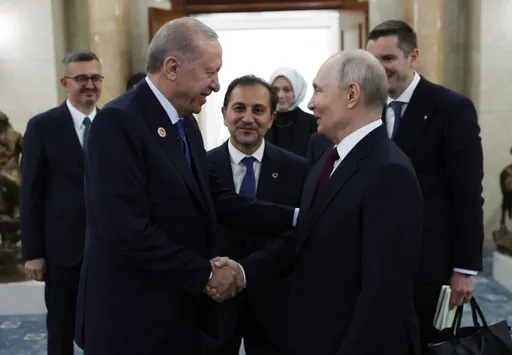 د تورکیې ولسمشر رجب طیب اردوغان د روسیې له ولسمشر ولادیمیر پوتین سره لیدنه وکړه.