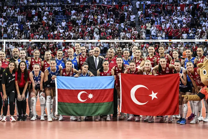 Woleýbolçy gyzlar Ýewropa çempionadynda çärýek finala gatnaşmaga hukuk gazandy