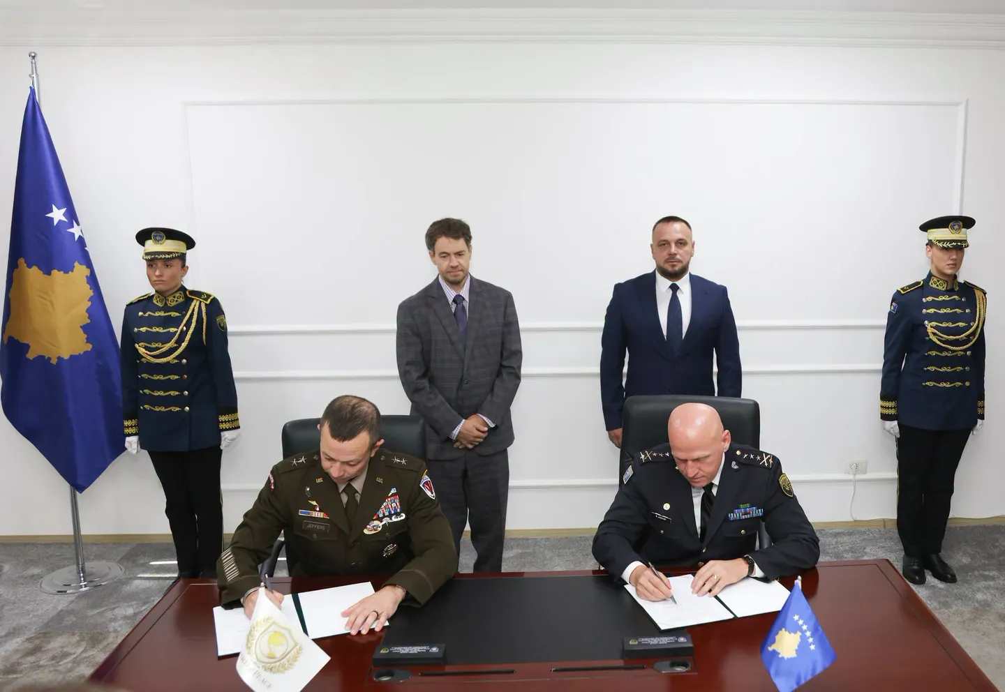 Nënshkruhet marrëveshja për angazhimin e ushtarëve të Kosovës në Gaza