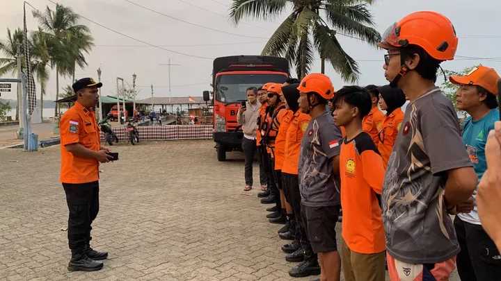 Tim SAR hentikan pencarian 5 jurnalis dan ABK yang hilang di perairan Anak Krakatau
